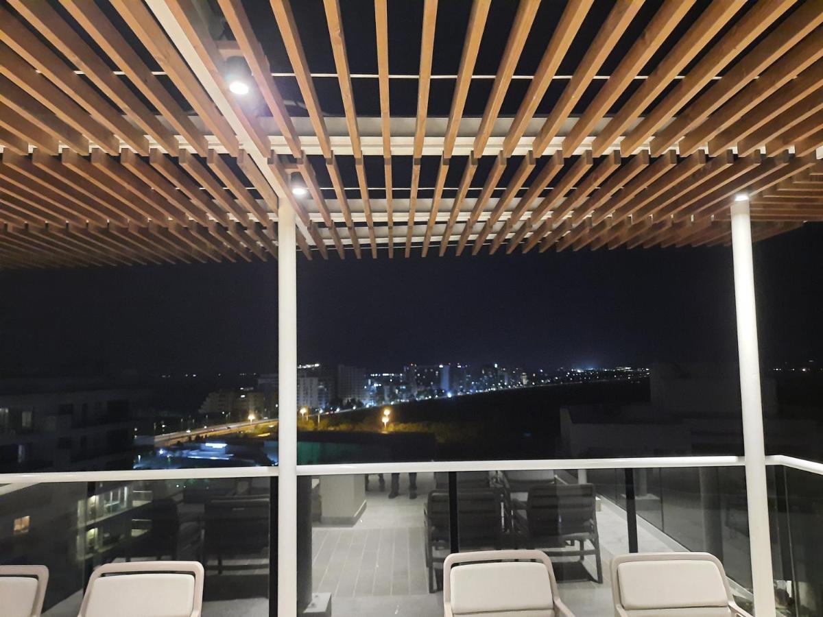 Dominique Cartagena, Beautiful 2 Bedroom Apartment Exterior foto
